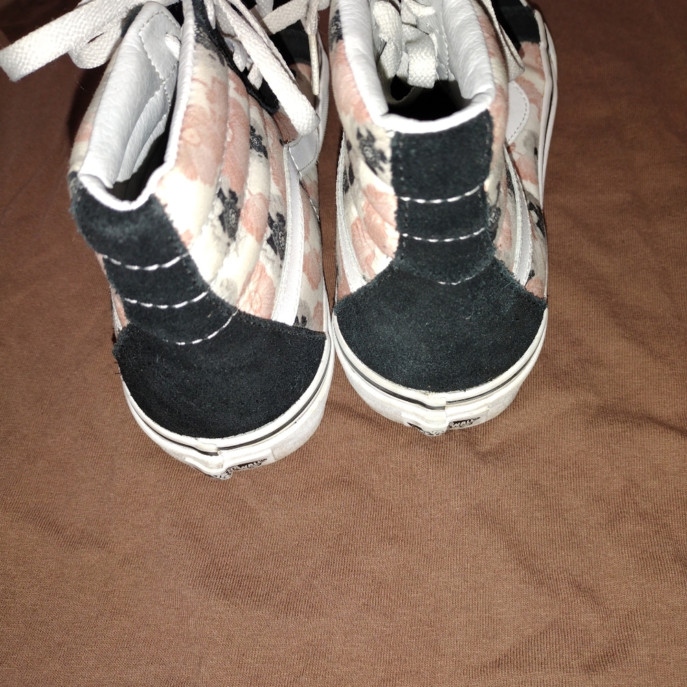 Woman's floral Van's Sneakers
